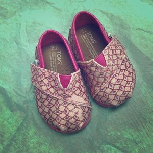 Pink Glitter Baby Toms